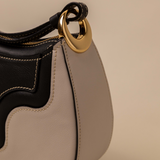 Binomio Bicolor Good Grey Black Shoulder Bag en piel ternera